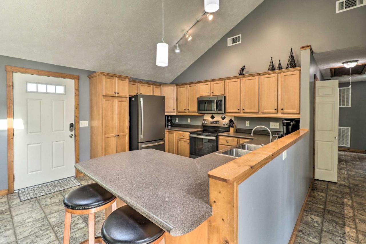 Mountain Home Cottage With Deck On White River! Gassville Extérieur photo