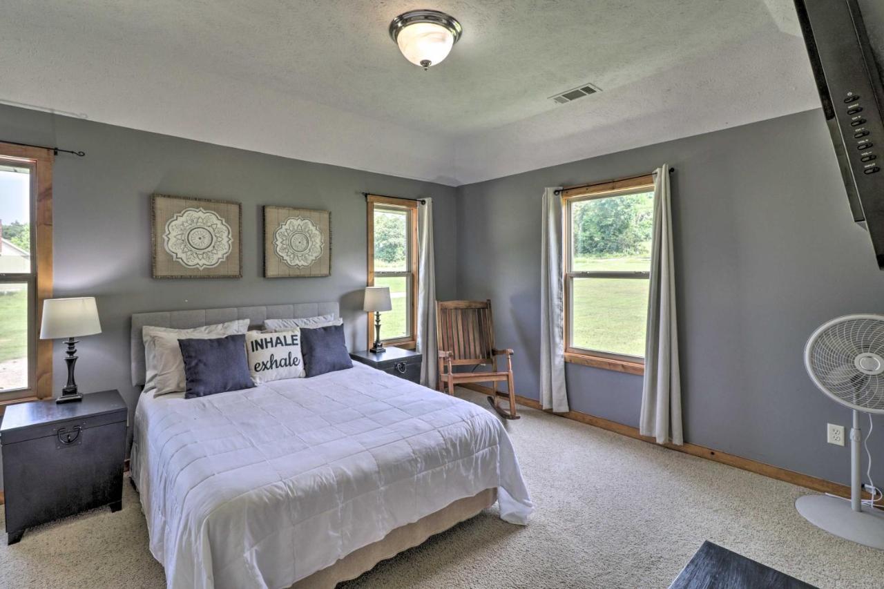Mountain Home Cottage With Deck On White River! Gassville Extérieur photo